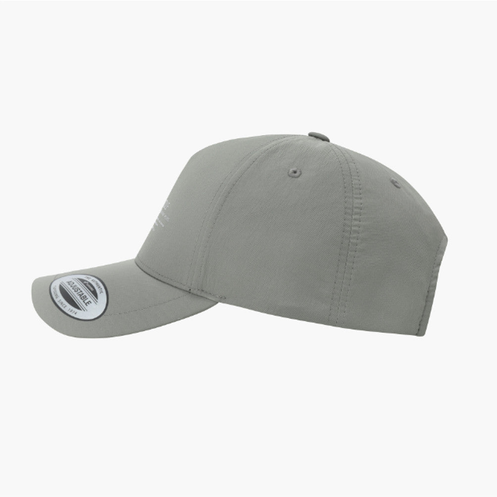 NEW DESCENTE GOLF Men's Silence 3D Logo Baseball Cap DR32MFCP84 KHAKI GRAYISH